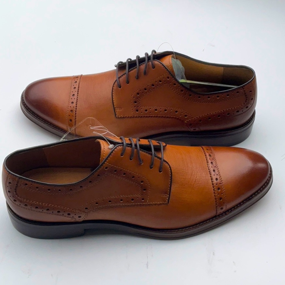 New In Box - Men's Joseph Abboud BROWN with cool design Size 9